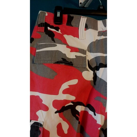 Vintage Pink and Black Camo Leg Shorts Mens Size 38 Regal Wear - Picture 6 of 8